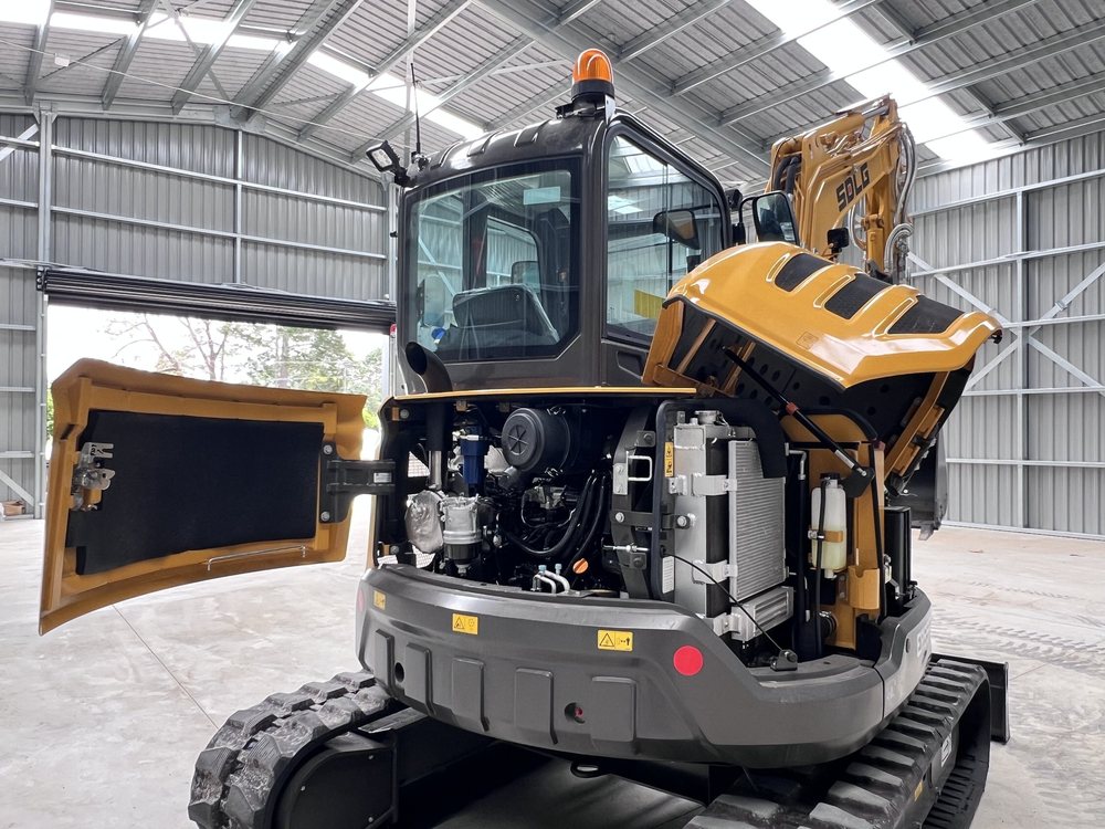 A60LG Mini Excavator image 8